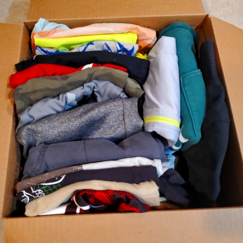 Boys 6/7 bundle, 17 items